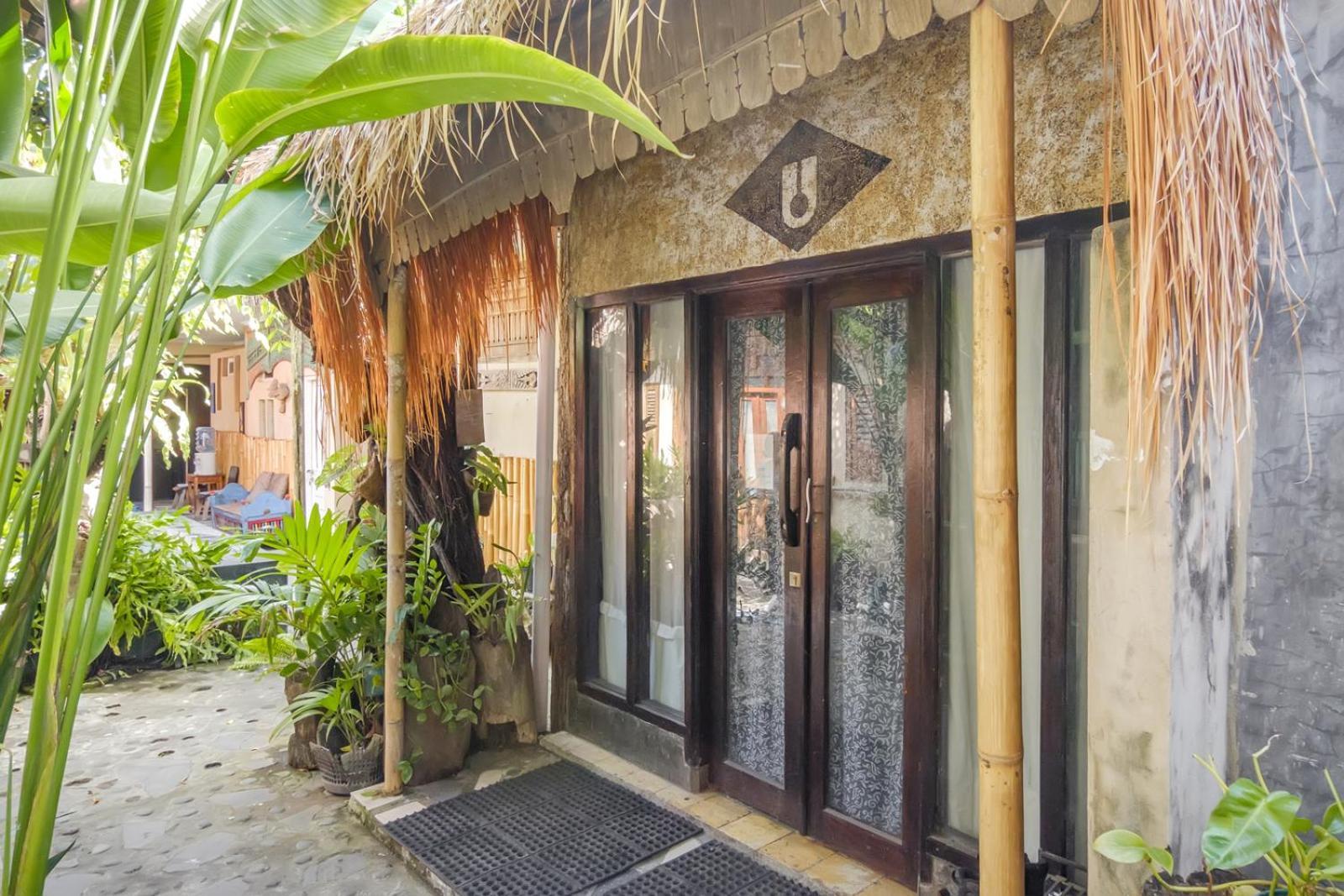 Twospaces Living At Wave And Chill House, Canggu Extérieur photo