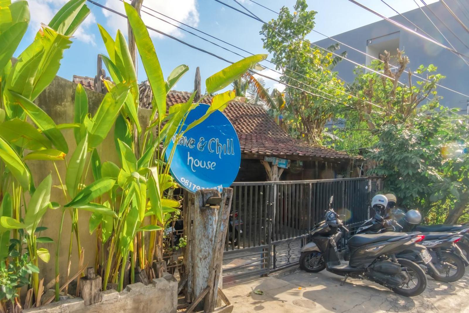 Twospaces Living At Wave And Chill House, Canggu Extérieur photo