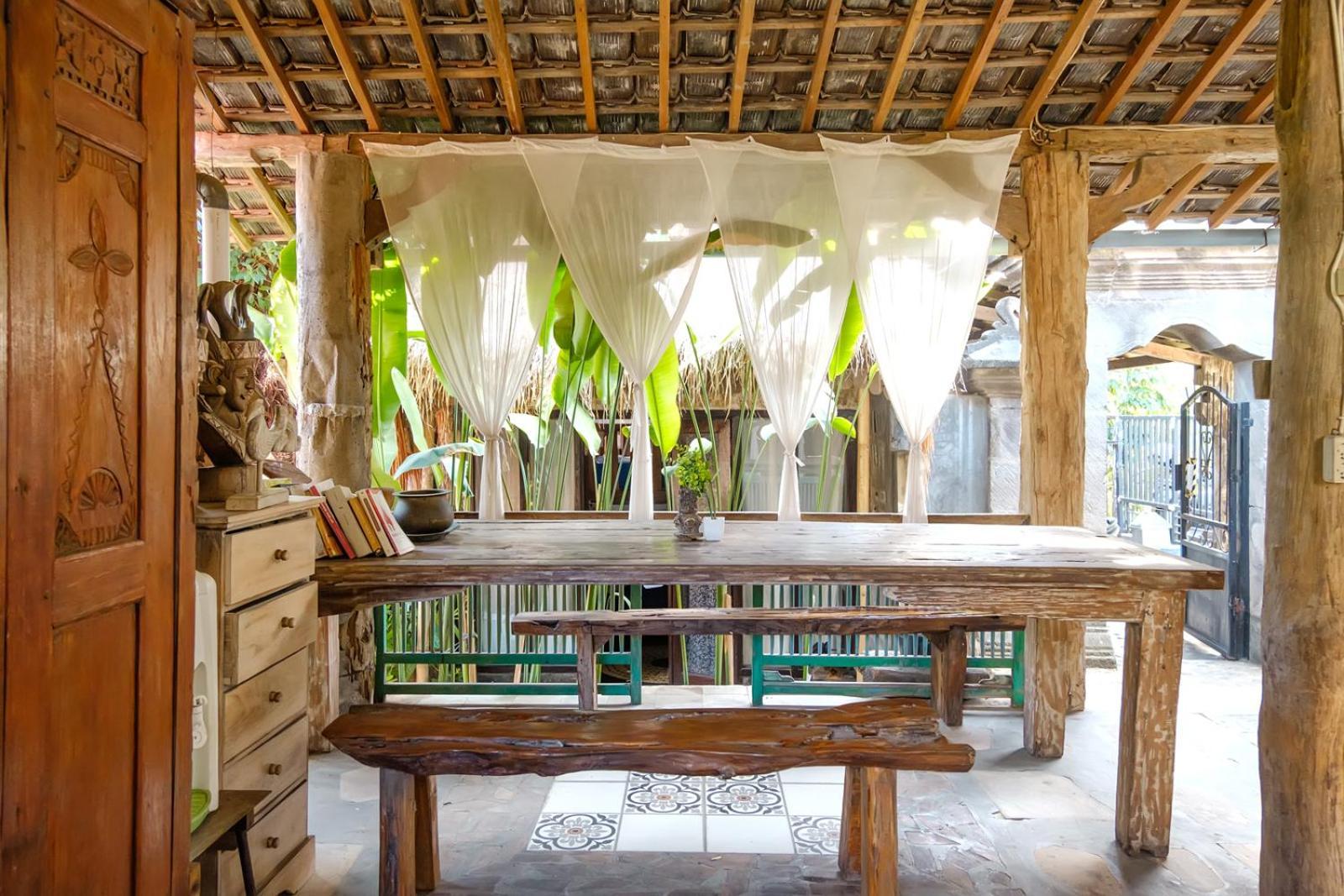 Twospaces Living At Wave And Chill House, Canggu Extérieur photo