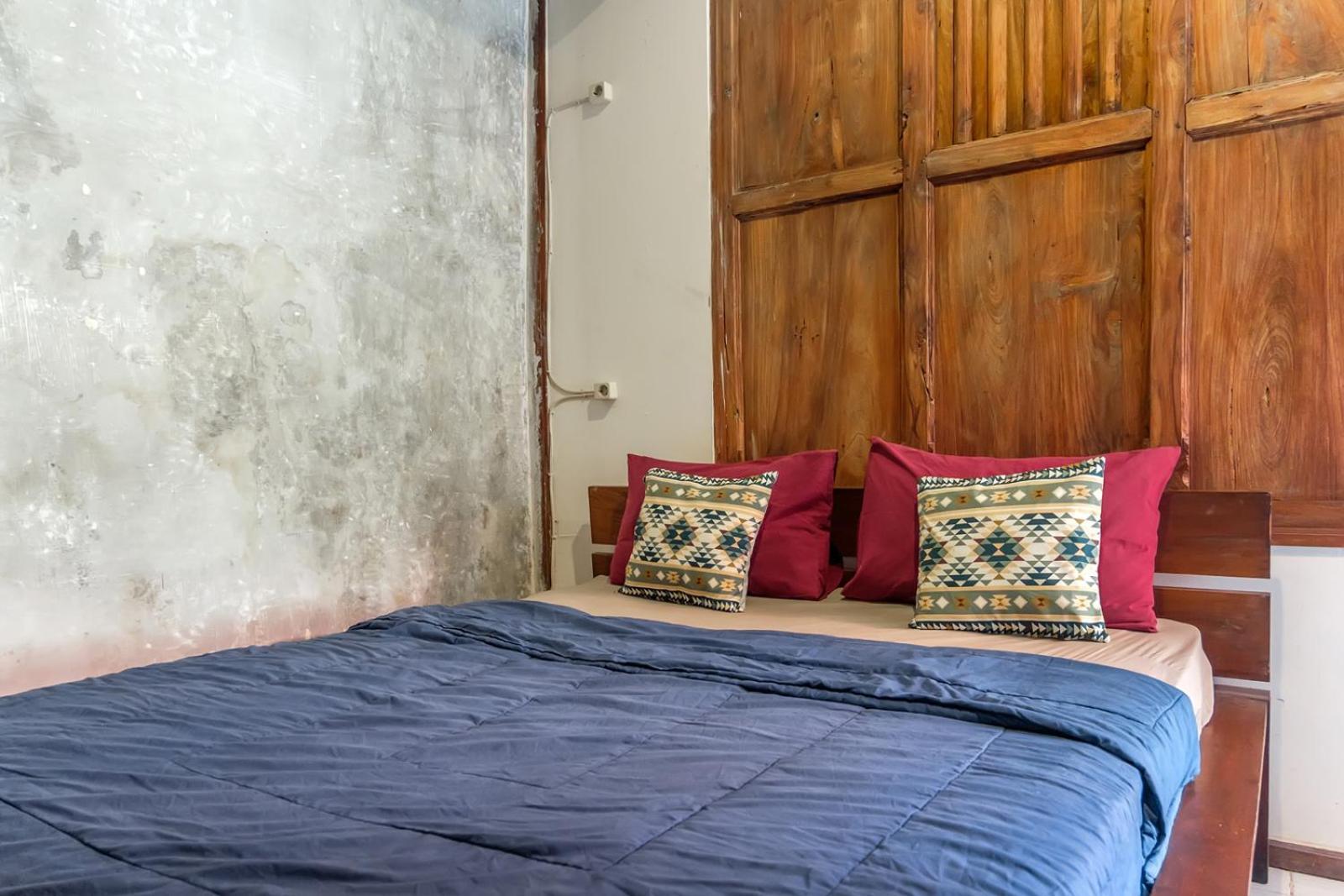 Twospaces Living At Wave And Chill House, Canggu Extérieur photo