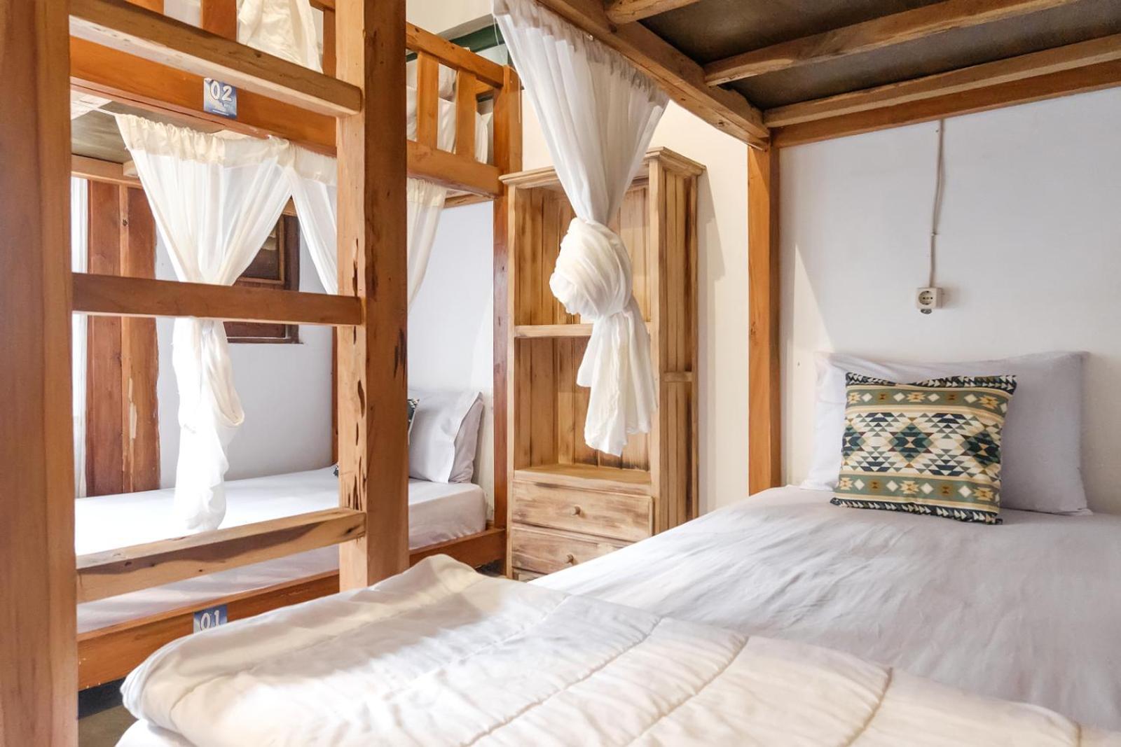 Twospaces Living At Wave And Chill House, Canggu Extérieur photo