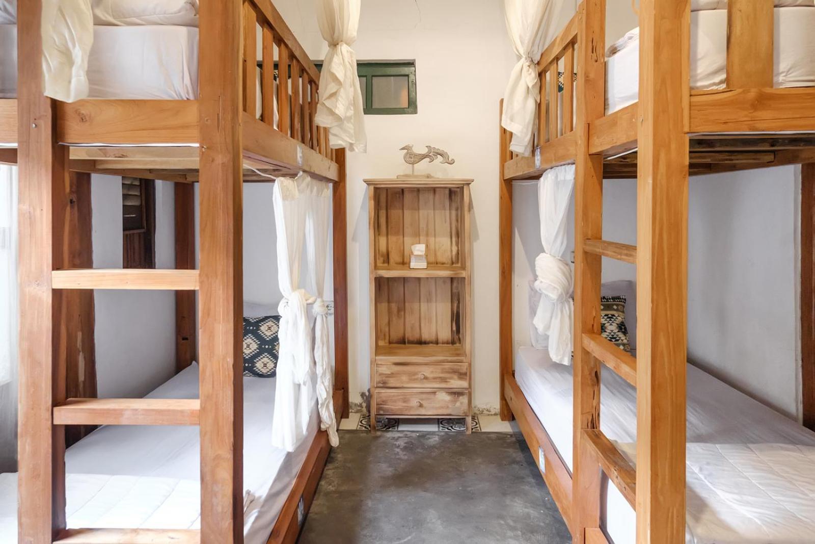 Twospaces Living At Wave And Chill House, Canggu Extérieur photo