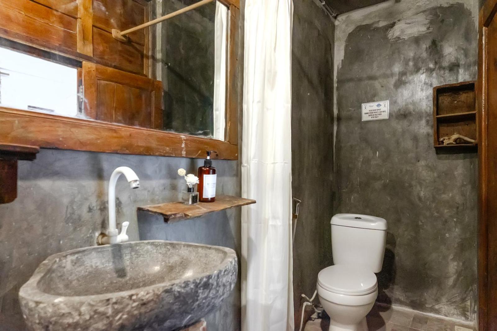 Twospaces Living At Wave And Chill House, Canggu Extérieur photo
